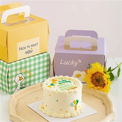 Cutie de tort cu maner pentru nunta
